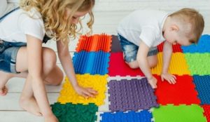 Массажный коврик из пазлов Массажный коврик из пазлов