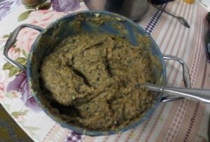 Приготовление мази с пчелиным подмором